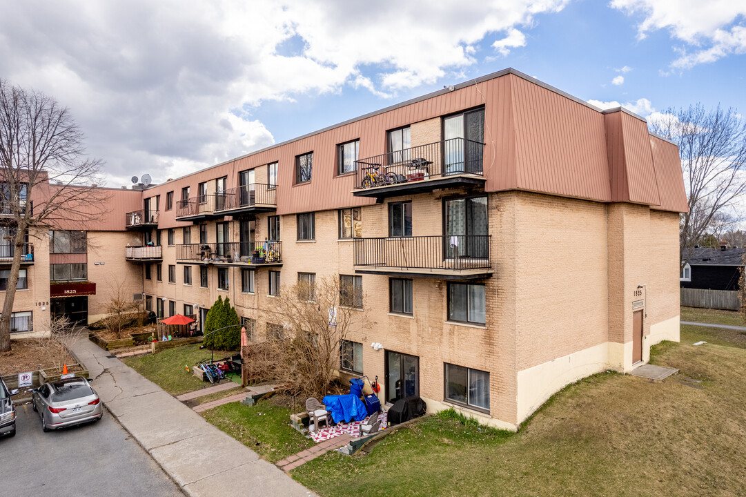 1825 Talleyrand in Brossard, QC - Building Photo