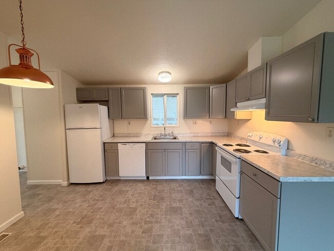 149 Bobwhite St in Roseburg, OR - Building Photo - Building Photo