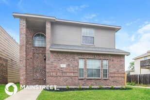 105 Callender Dr in Fort Worth, TX - Building Photo