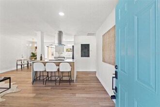 5314 13th Ave S in Gulfport, FL - Building Photo - Building Photo