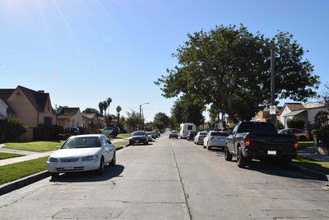 6033 Cimarron St in Los Angeles, CA - Building Photo - Building Photo