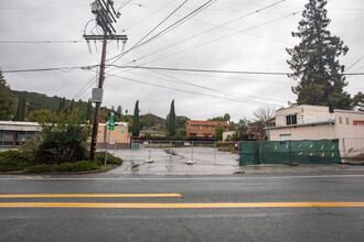 Canyon Crossings in Cupertino, CA - Building Photo - Building Photo