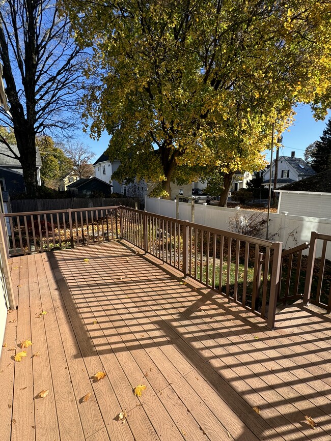 61 Warner St, Unit Unit 1 in Hudson, MA - Building Photo - Building Photo