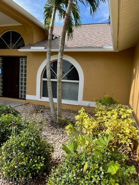 1312 SE 2nd Terrace in Cape Coral, FL - Foto de edificio