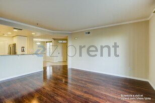 Unit 222 in Santa Clara, CA - Building Photo