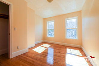 591 Washington St, Unit 2 in Boston, MA - Building Photo - Building Photo