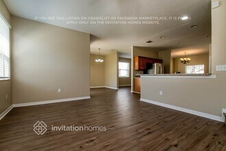 10329 Celtic Ash Dr in Ruskin, FL - Foto de edificio - Building Photo