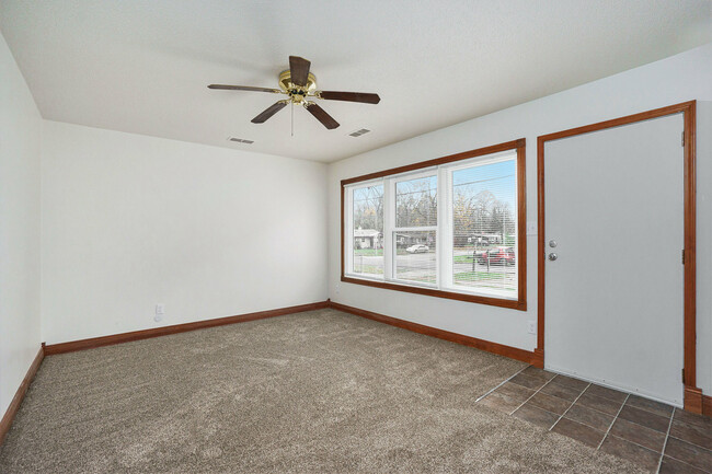 1412 Barclay Dr in Kalamazoo, MI - Building Photo - Building Photo