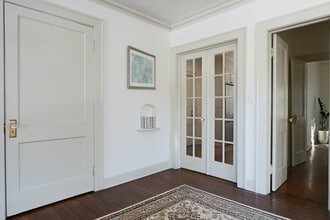 The Lona - L in Memphis, TN - Building Photo - Building Photo