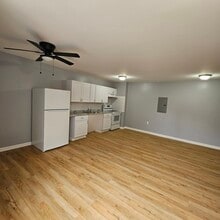 429 E 9th St in Chester, PA - Building Photo - Building Photo