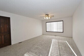 2412 Robert Ave in Caldwell, ID - Building Photo - Building Photo