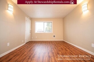 32786 E Pearl St in Eugene, OR - Building Photo - Building Photo