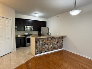 958 W Summerfield Gln Cir in Ann Arbor, MI - Building Photo - Building Photo