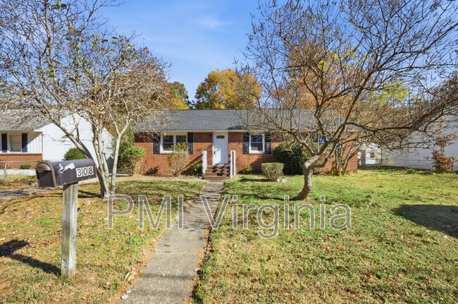 308 Winchester Dr in Hampton, VA - Building Photo - Building Photo