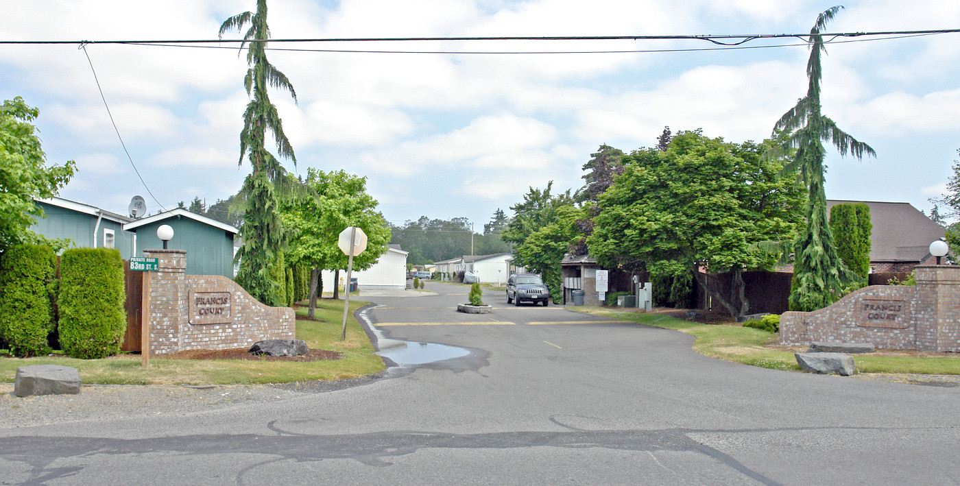 3213 83rd St S in Tacoma, WA - Building Photo