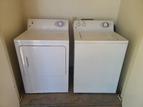 1321 N Gila St, Unit 1102 in Tucson, AZ - Building Photo - Building Photo