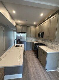 2220 N Franklin St, Unit B photo'