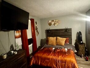 21 Goodwin St in Manchester, CT - Building Photo - Building Photo