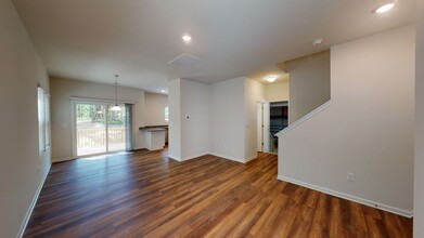 101 Middle Oaks Dr in Salisbury, NC - Building Photo - Building Photo
