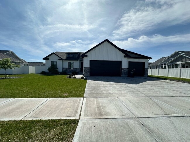 property at 5262 Glendora Ave