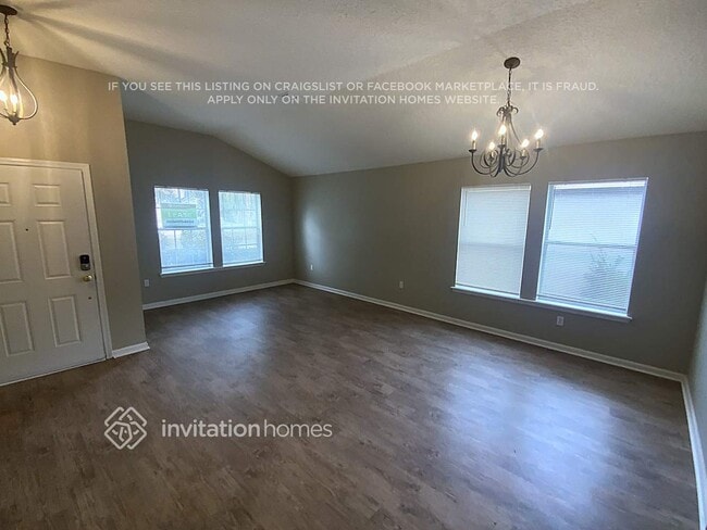 13463 Devan Lee Dr E in Jacksonville, FL - Foto de edificio - Building Photo