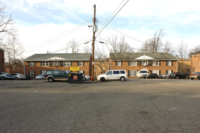 Le Blanc Court in Louisville, KY - Foto de edificio - Building Photo