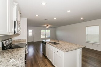 141 Scarborough Bnd in Jarrell, TX - Building Photo - Building Photo