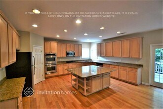 5556 Jamerson Dr in Atlanta, GA - Foto de edificio - Building Photo