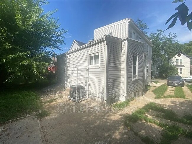 1607 Banklick St in Covington, KY - Building Photo - Building Photo