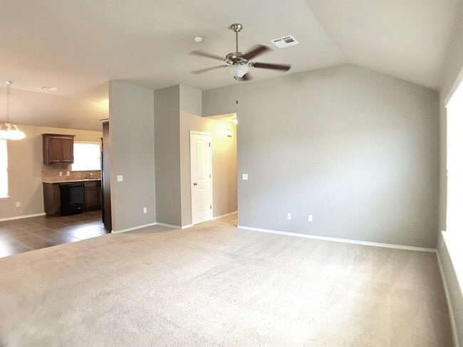 19905 Rondo Dr in Edmond, OK - Building Photo - Building Photo