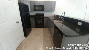 6926 Crestway Rd in San Antonio, TX - Building Photo - Building Photo