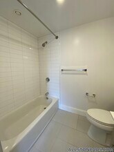 40 Malvern St, Unit 203 in Boston, MA - Foto de edificio - Building Photo