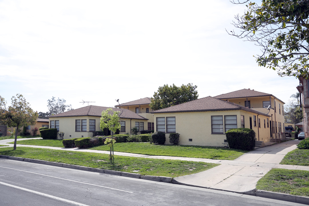 2203 4th Ave in Los Angeles, CA - Building Photo