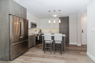 771 Harrison Ave, Unit 107 in Boston, MA - Building Photo - Building Photo