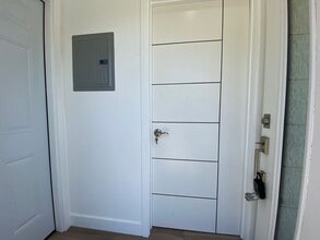 16551 Vine Ter in Los Angeles, CA - Building Photo - Building Photo