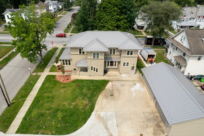 105 E Paradise St in Orrville, OH - Building Photo - Building Photo