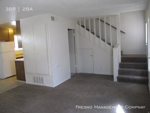 815 S Demaree St in Visalia, CA - Building Photo - Building Photo