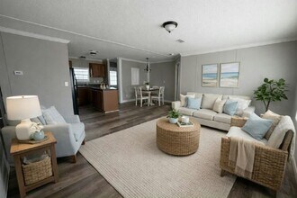 1752 Hogue Ave in Apopka, FL - Building Photo - Building Photo