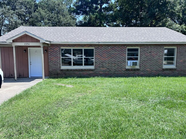 property at 1351 W Gulf Field Dr