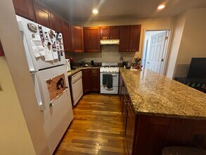 66 Egmont St in Brookline, MA - Building Photo - Building Photo