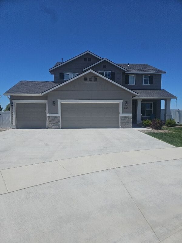 property at 853 Harpy Ave