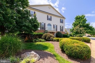 2915 Murano Way in Glen Allen, VA - Building Photo - Building Photo