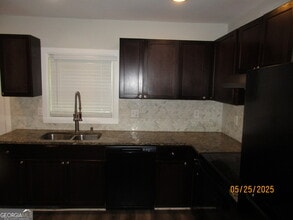 16 Wadley St NW in Atlanta, GA - Building Photo - Building Photo