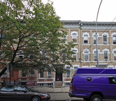 17-30 Bleecker St in Flushing, NY - Building Photo