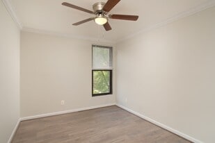 138 Duvall Ln in Gaithersburg, MD - Building Photo
