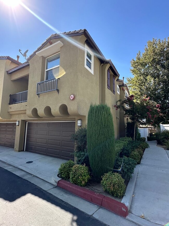 27916 John F Kennedy Dr