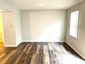 1296 Ebenezer Rd in Rock Hill, SC - Building Photo - Building Photo