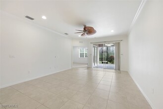 13241 Boccala Ln in Estero, FL - Foto de edificio - Building Photo