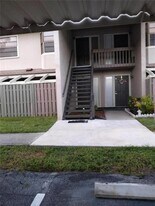 5787 Summerside Ln in Sarasota, FL - Building Photo