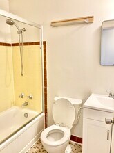 4735 22nd Ave NE in Seattle, WA - Building Photo - Building Photo